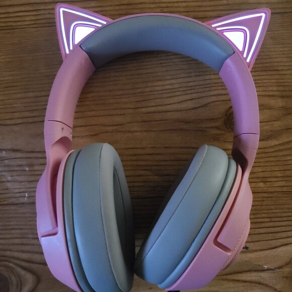 Razer Light up Kitty Rechargeable Bluetooth Headphones (AS IS) - Picture 1 of 7